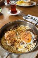 Kavurmalı Yumurta