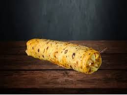SOBA DÜRÜM - 90gr. Tavuk eti, çift lavaş, patates, marul, turşu, mayonez ve geleneksel eşsiz özel sosu ile servis edilir.