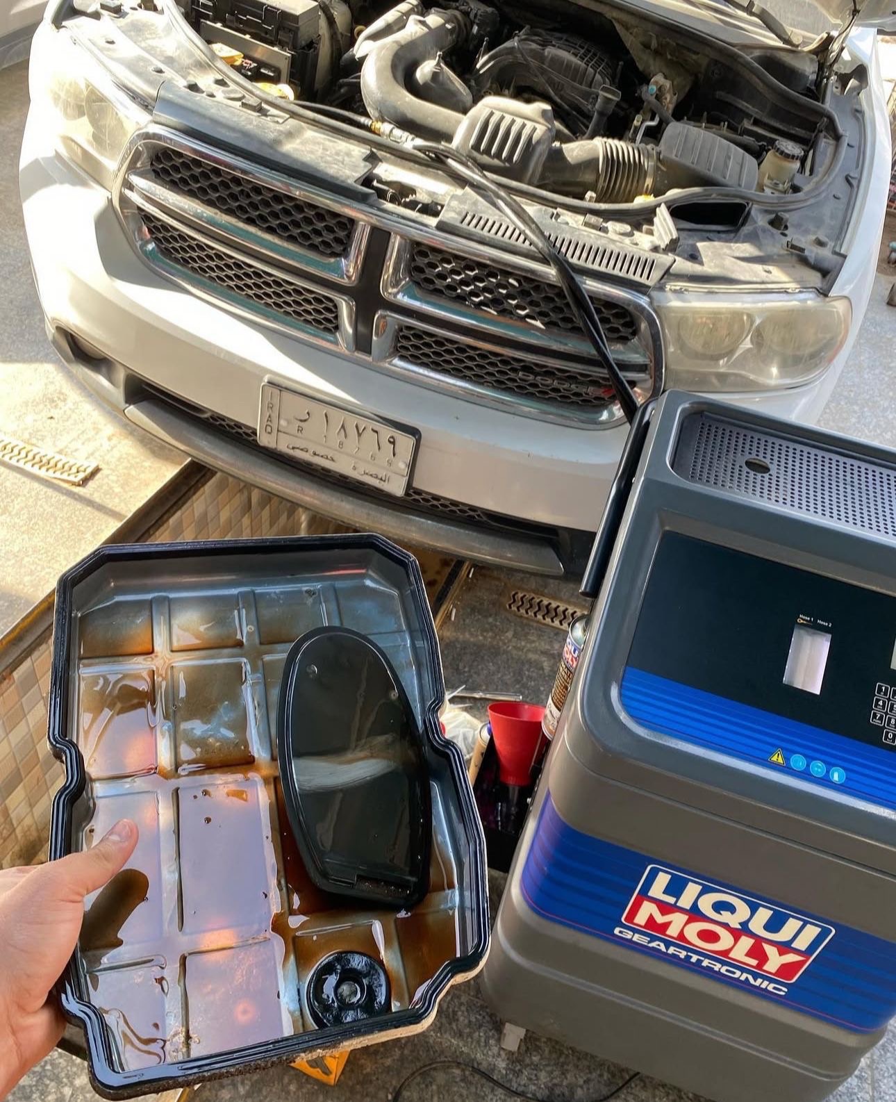 استبدال زيت ناقل الحركة (5 سرعات أمريكي)