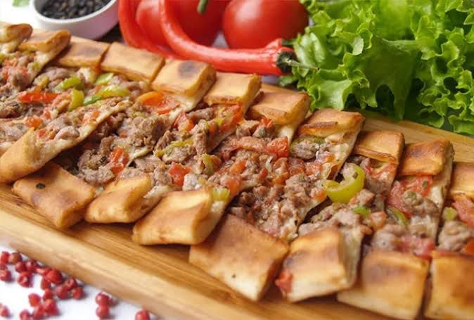 KUŞBAŞILI PİDE - 