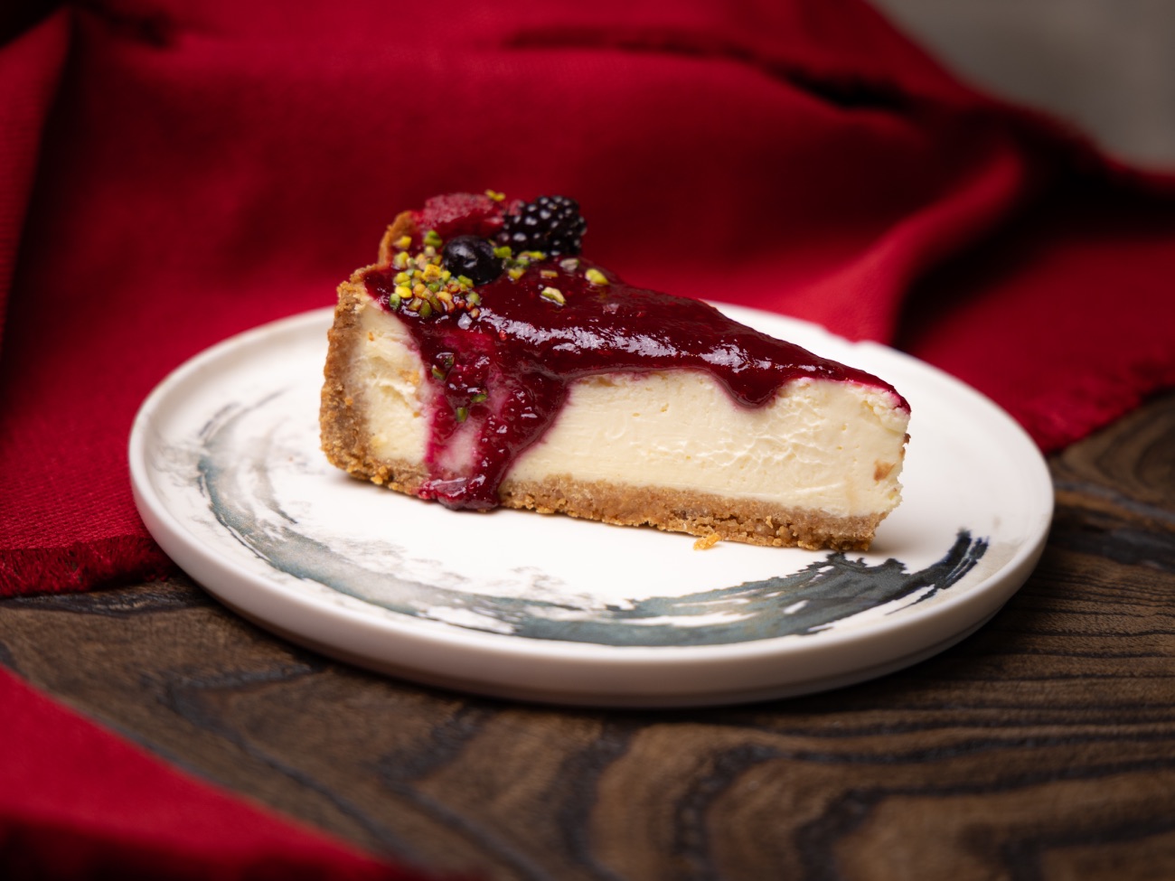 RED BERRY CHEESECAKE