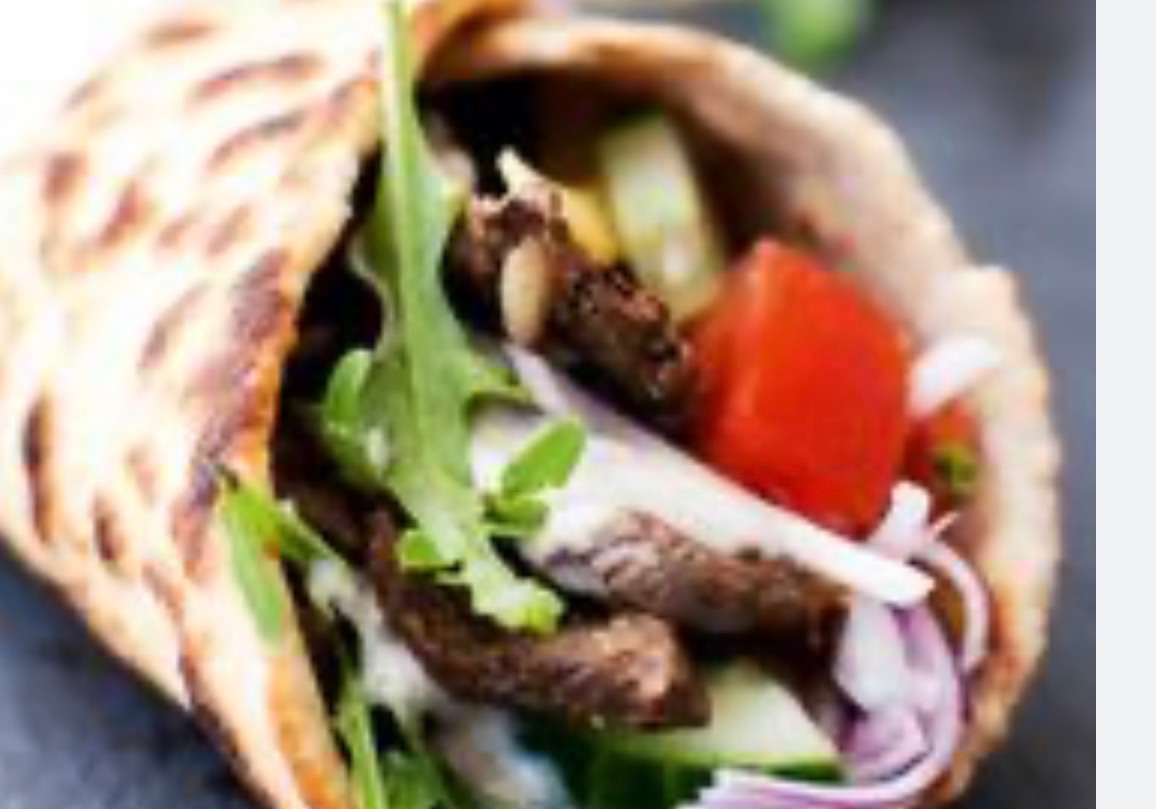 68. KEBAB - mixsalat, tomat, agurk,løg,dressingkanogså fås med kylling.