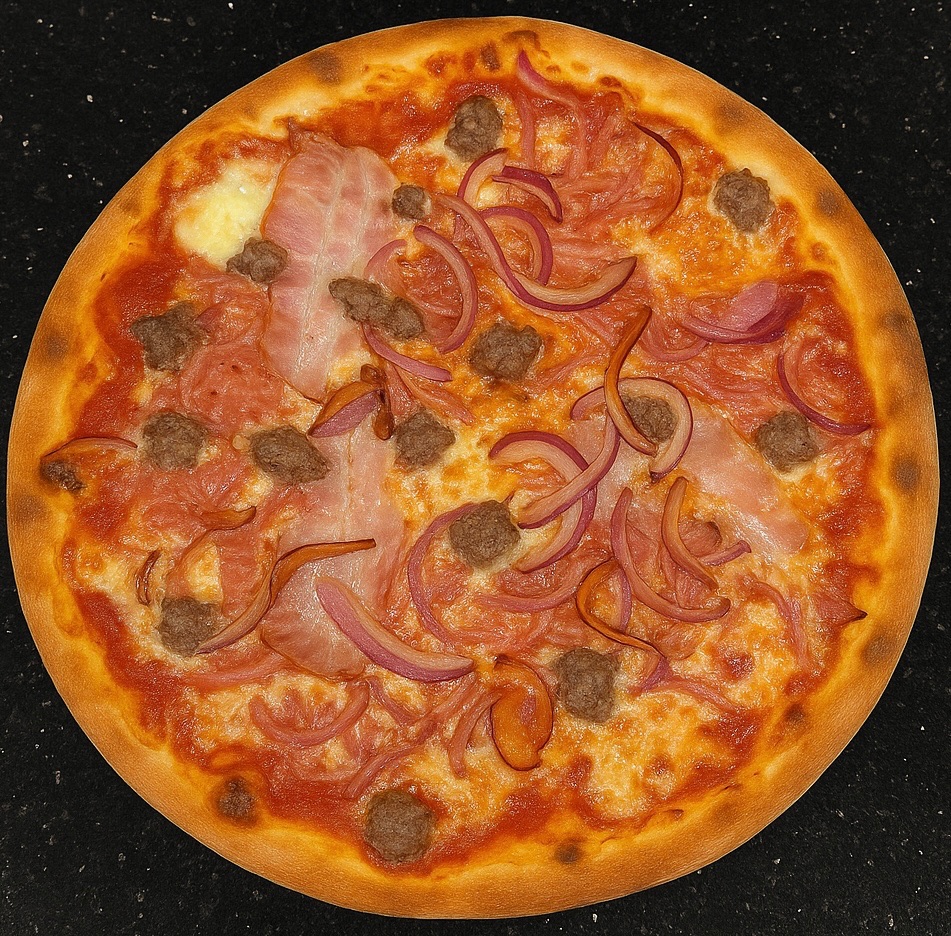 10. POMPEI - Skinke, oksekød, bacon og løg.