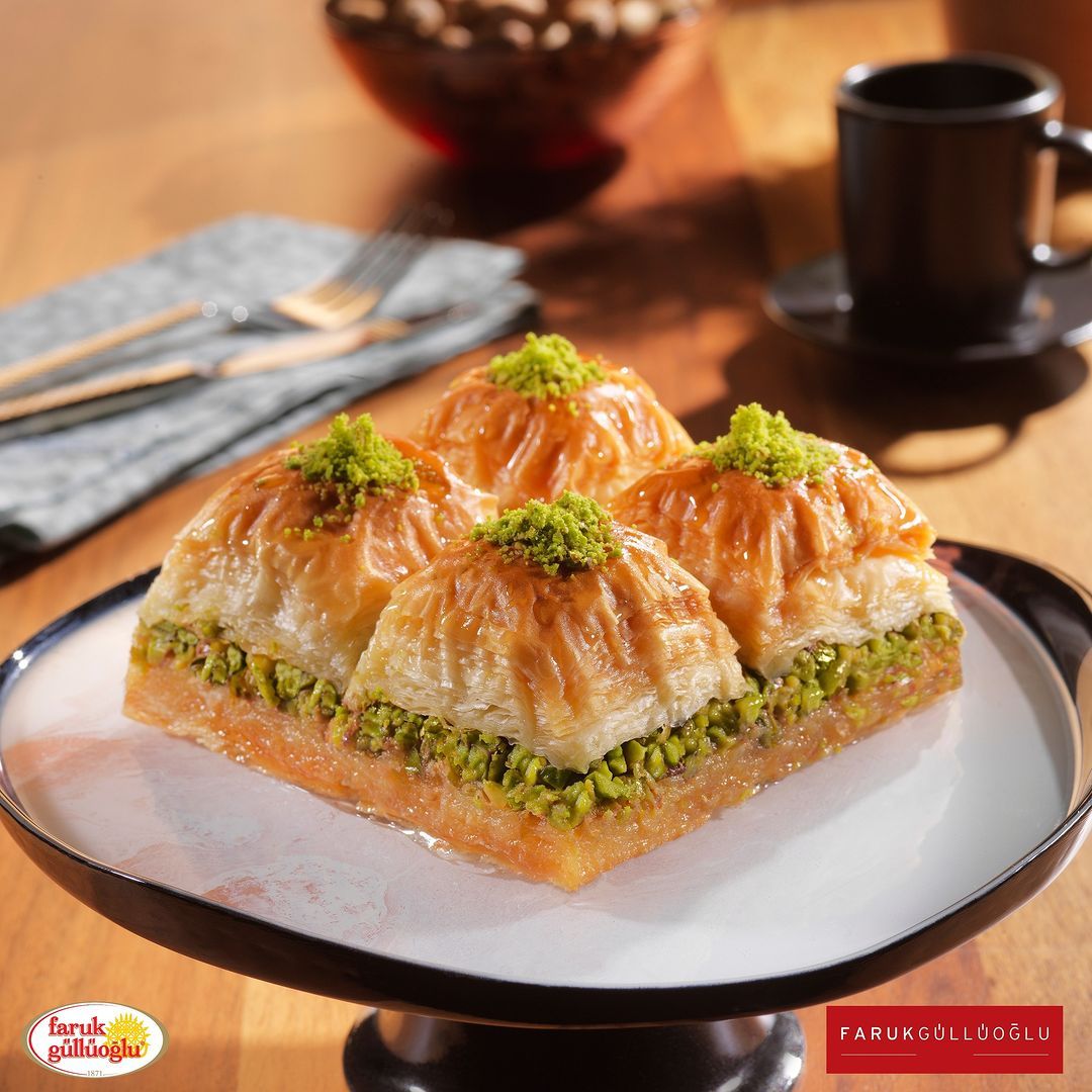 FISTIKLI BAKLAVA