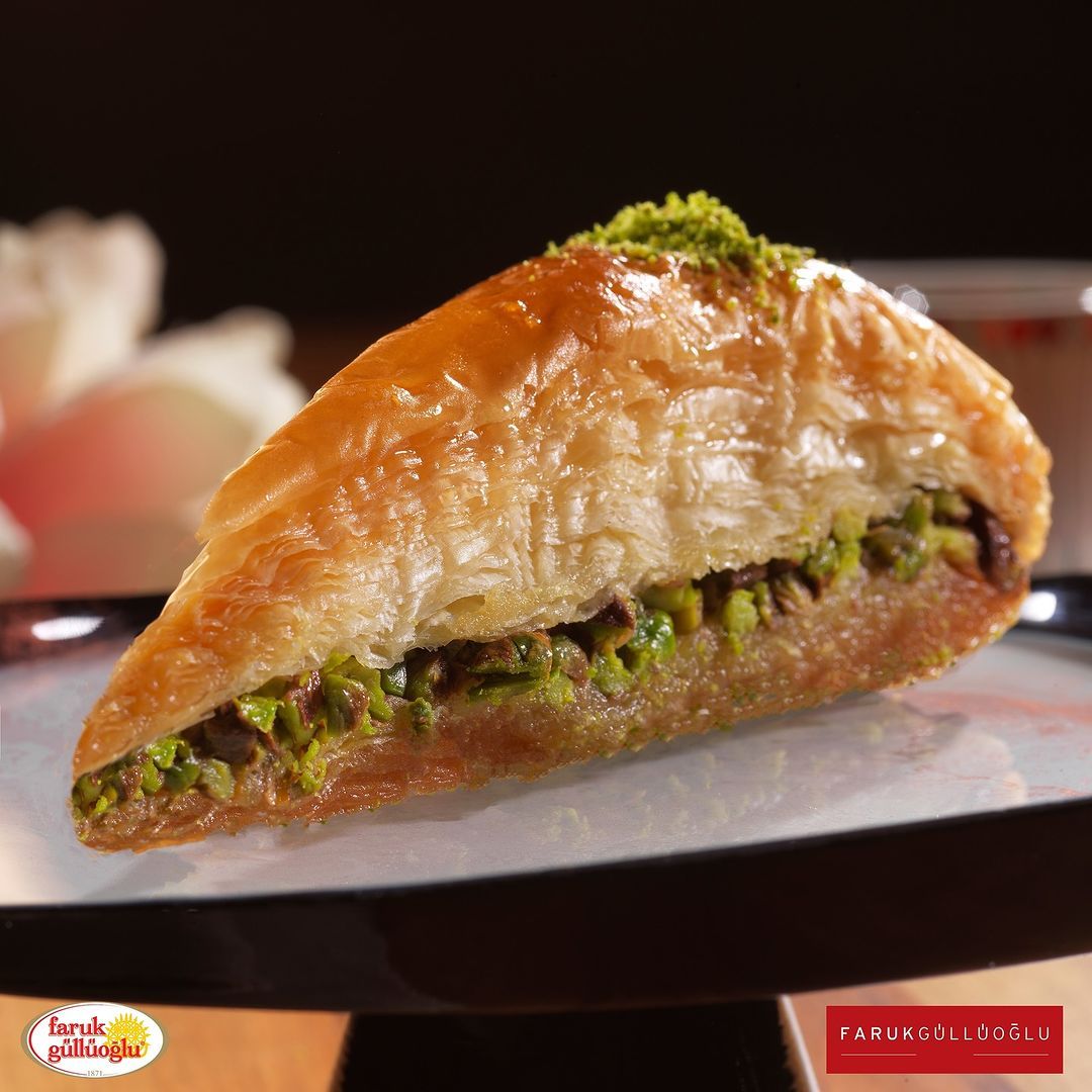 FISTIKLI HAVUÇ DİLİM