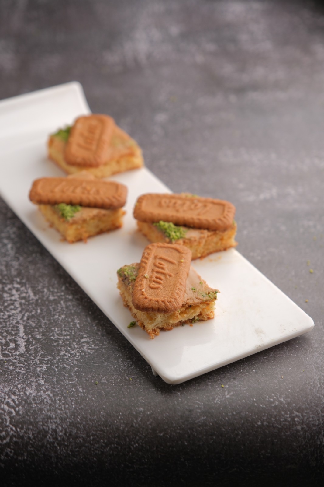 بسبوسه لوتس