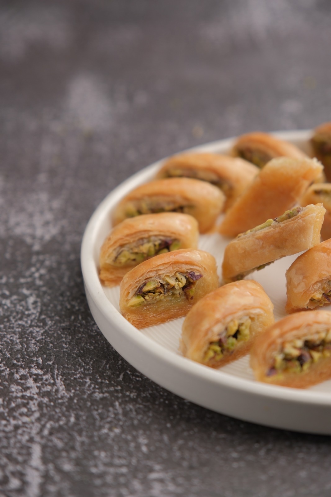 بقلاوة اصبع مائل