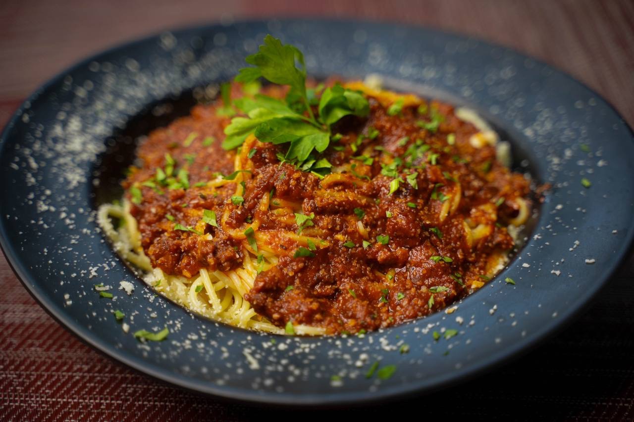 طبق سباغيتي بولونيز