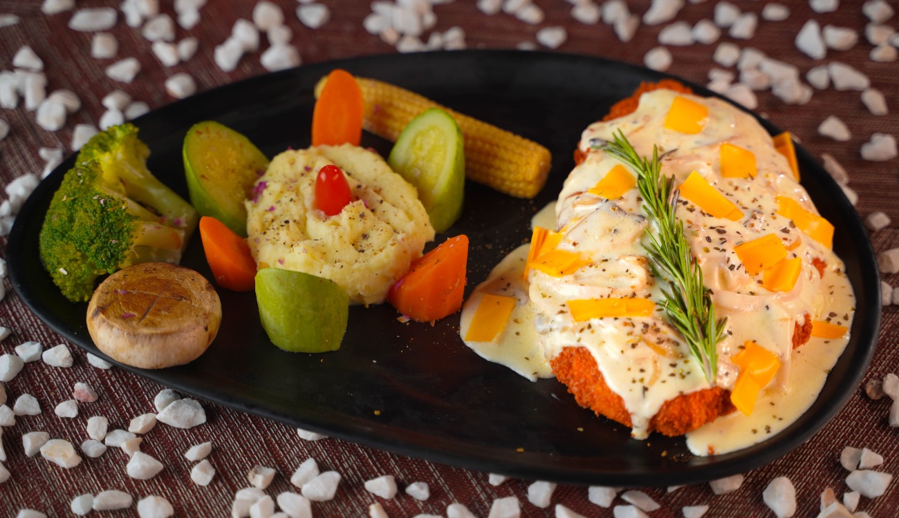 طبق اسكالوب دجاج بالمز