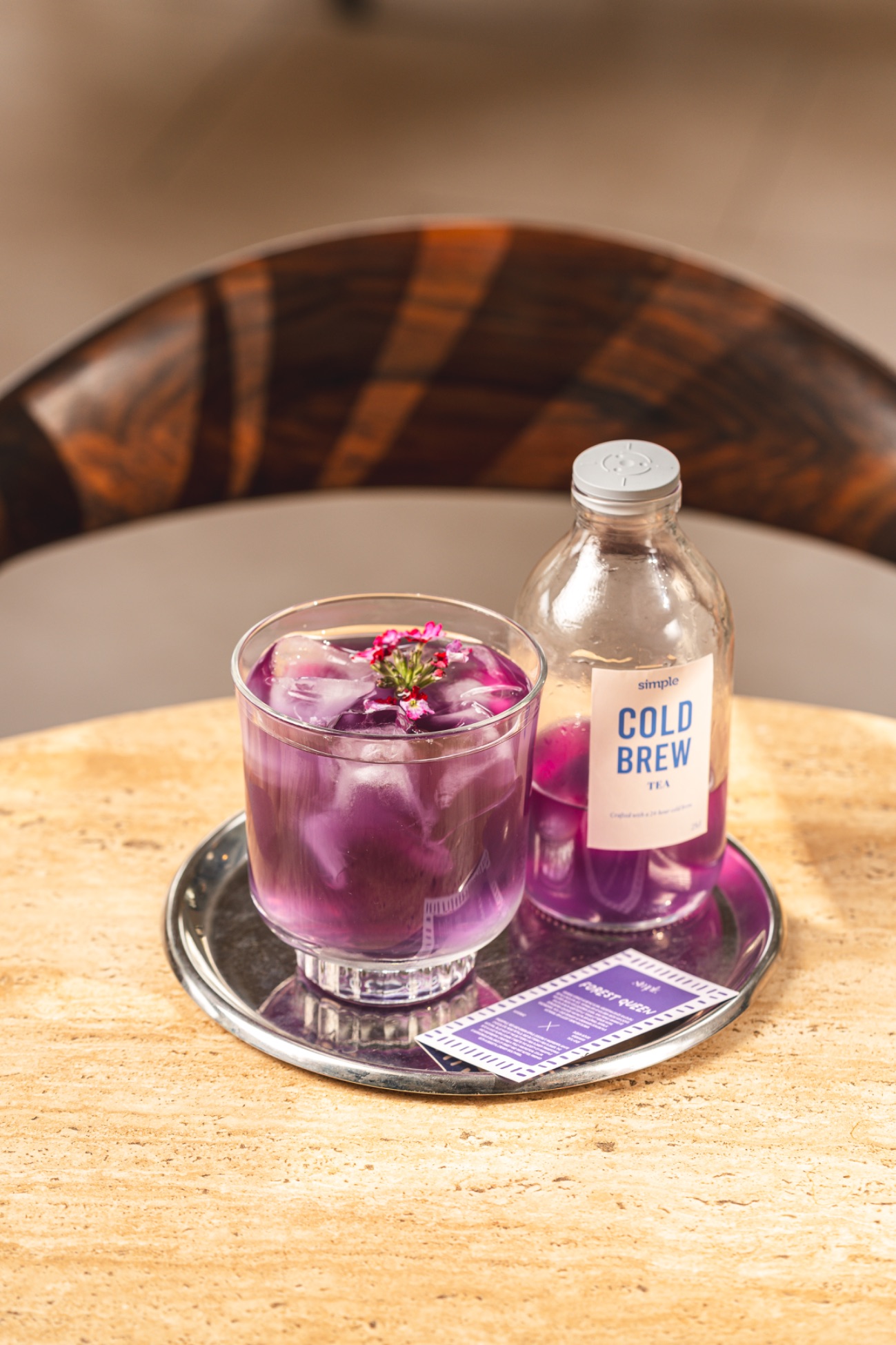 Cold Brew Tea - Şeftali, ananas, hindistan cevizi, ahududu, beyaz çikolata ile soğuk demlenen bitki çayı