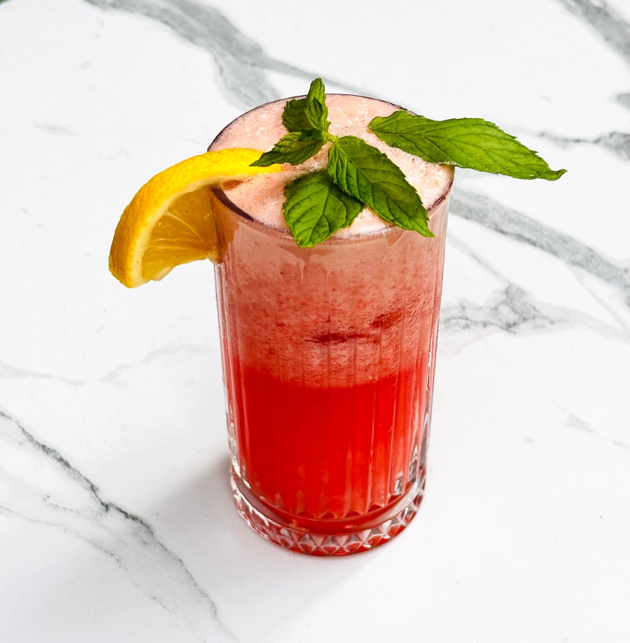 Çilekli Ananaslı Limonata - 