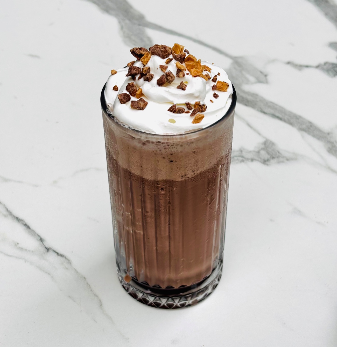 Çikolatalı Milkshake - Çikolatalı dondurma, çikolata, süt