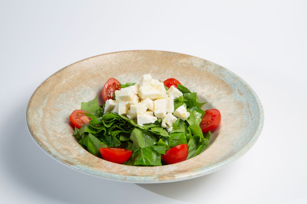 ROKA PEYNİR SALATA - Roka, çeri domates, tulum peyniri