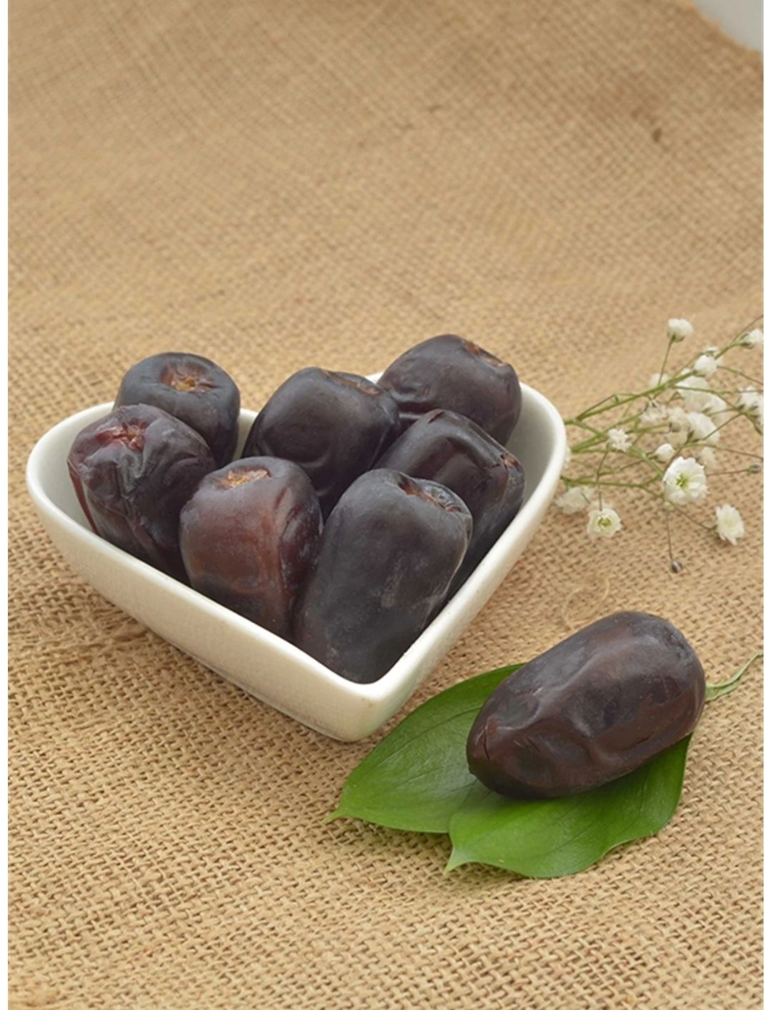 Bal Hurma (Lokum Kıvamında) 1 kg - Ürün Yeni mahsul olup tamamen organiktir içerisinde kesinlikle koruyucu madde yoktur.Ürün lokum kıvamındadır.