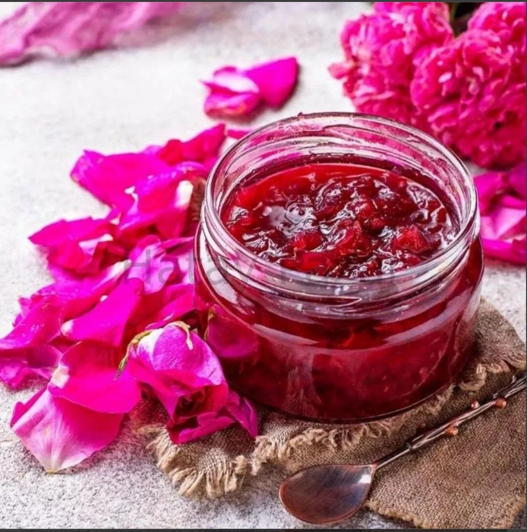 Gül Reçeli 850 gr - Ürün yeni mahsul olup tamamen organiktir ve bizim kendi mamülümüzdür.