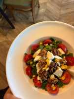 CEVİZLİ ROKA SALATASI