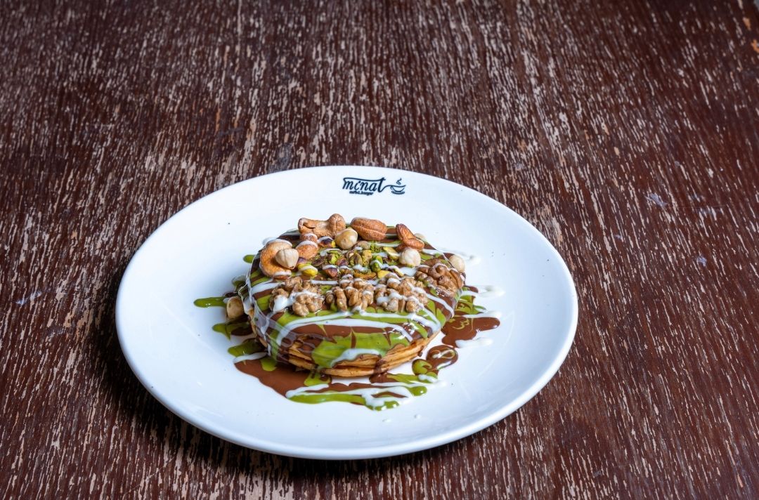 بان كيك مكسرات