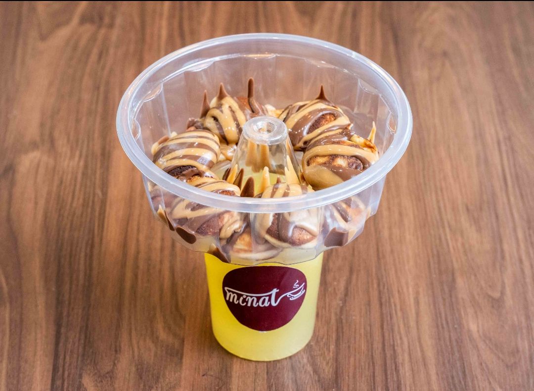 كاس عصير أناناس