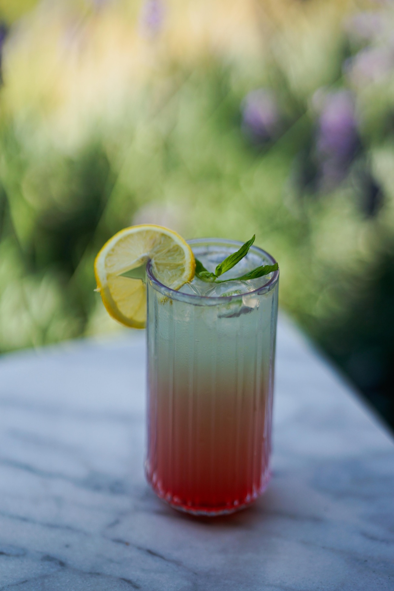 Berry Twist - Redbull twist white, çilek, limona