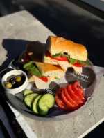 Füme-Kaşar Sandviç