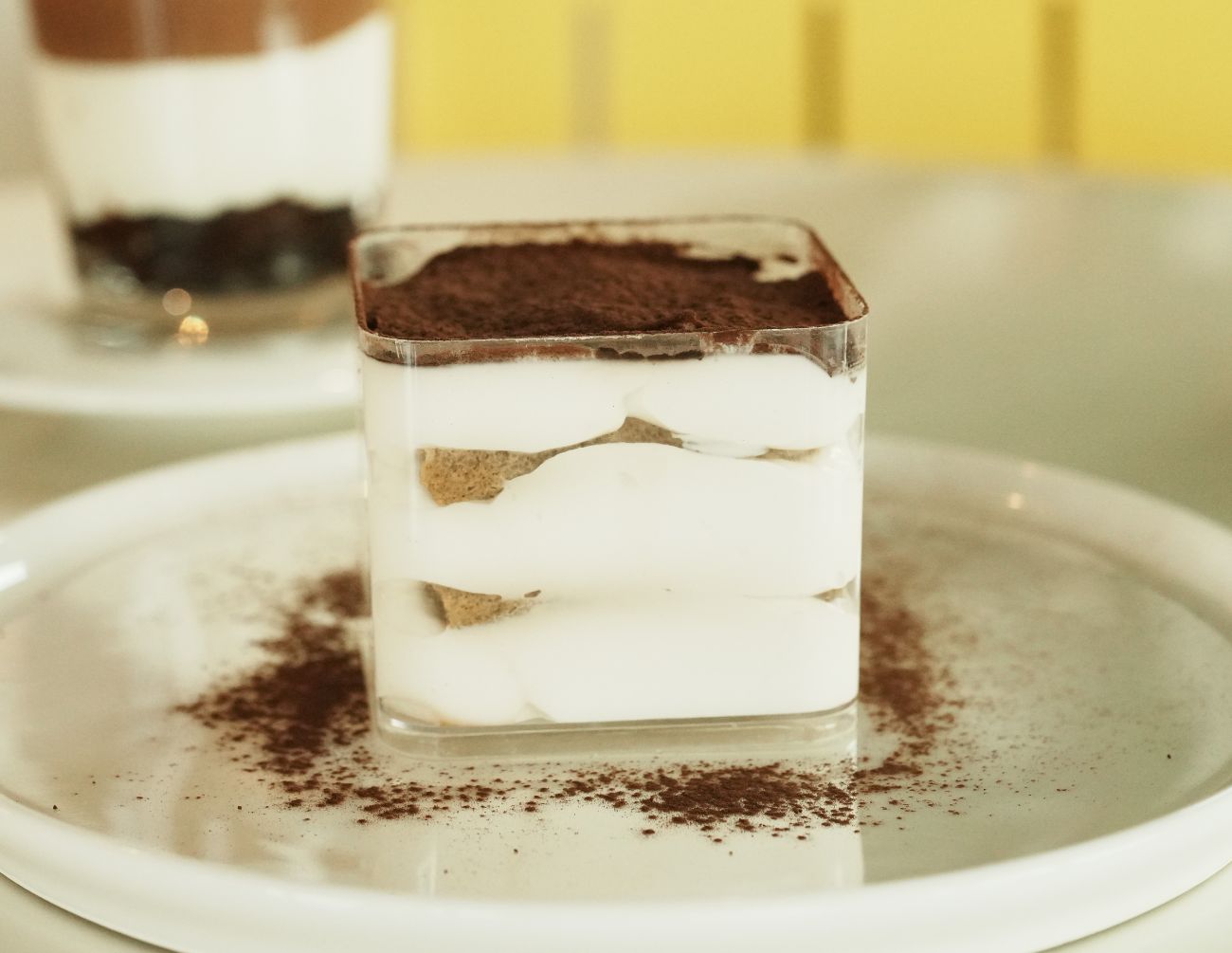 Tiramisu - Kahve, peynir ve kedidili ile yapılan klasik İtalyan tatlısı.