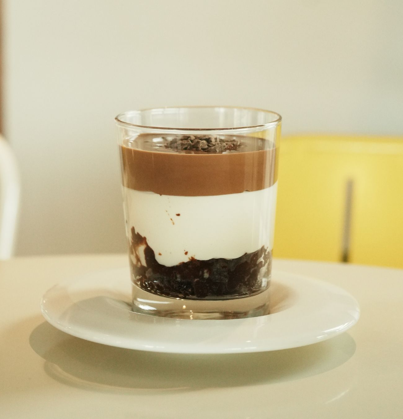Spoonful - Brownie parçaları üzerine özel krema ve sütlü Belçika çikolatası ile hazırlanır.