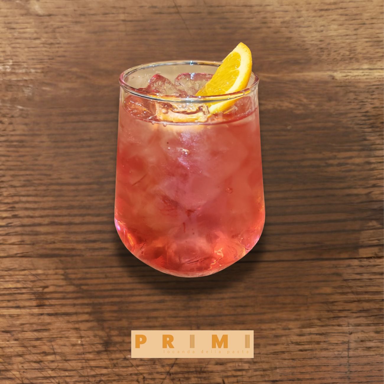 BERRY HIBISCUS - Orman meyveleri ve hibiskus aromasıyla canlı ve aromatik tat.