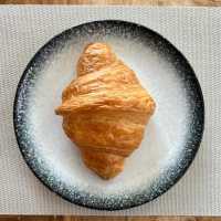 Plain Croissant with Butter (120 gr)