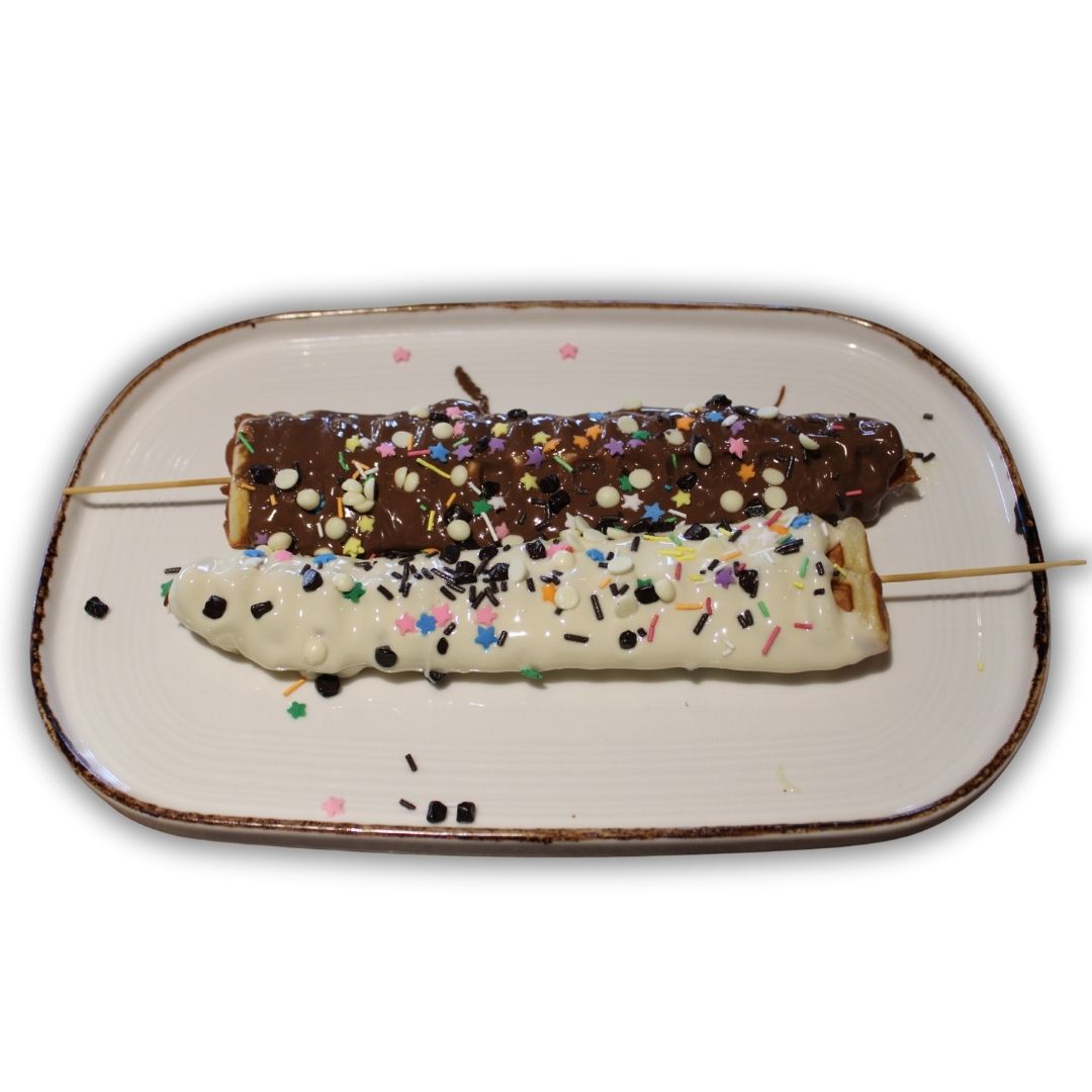 Çubuk Waffle - Waffle,beyaz çikolata sos,sütlü çikolata sos