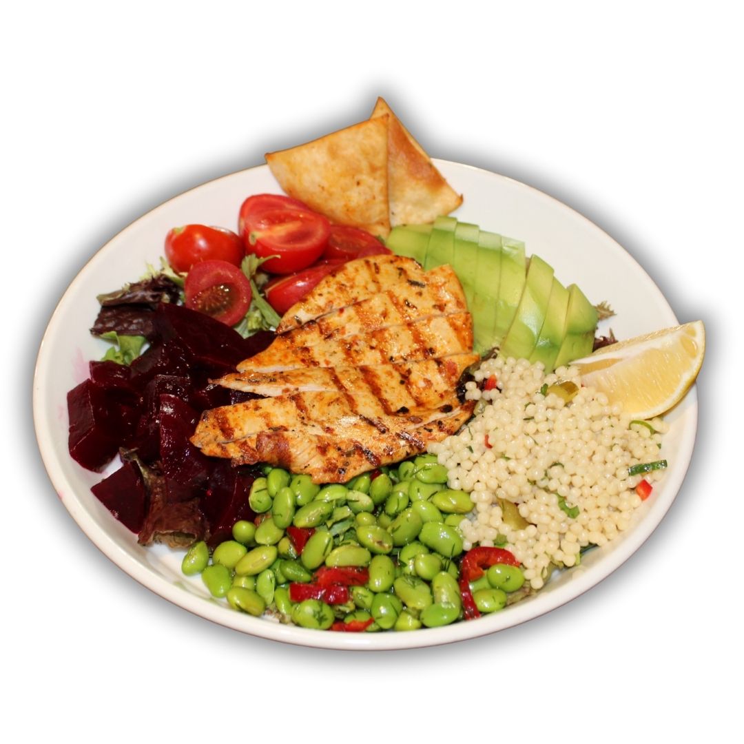 Izgara Tavuklu Bowl - avokado, kuskus, cherry domates, edam fasulye, pancar tursusu, kıtır ekmek.