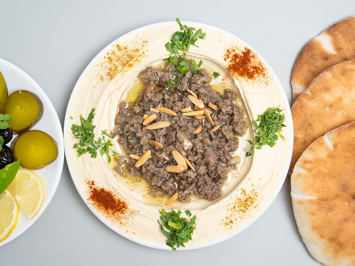 حمص باللحمة المفرومة