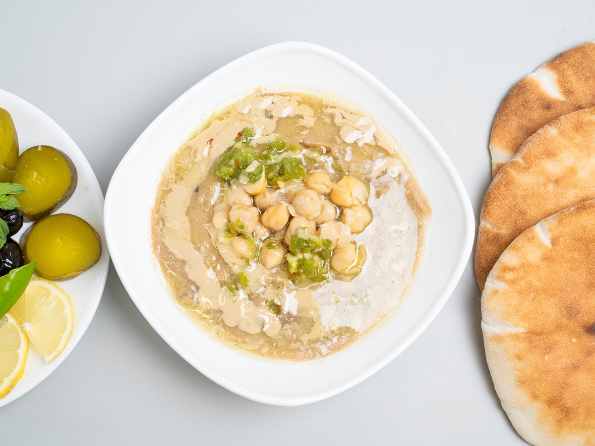 فول بالطحينة