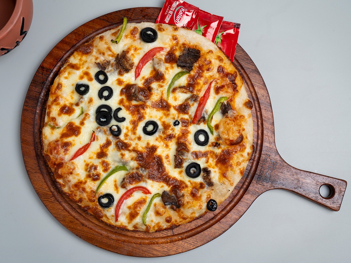 بيتزا شاورما لحم