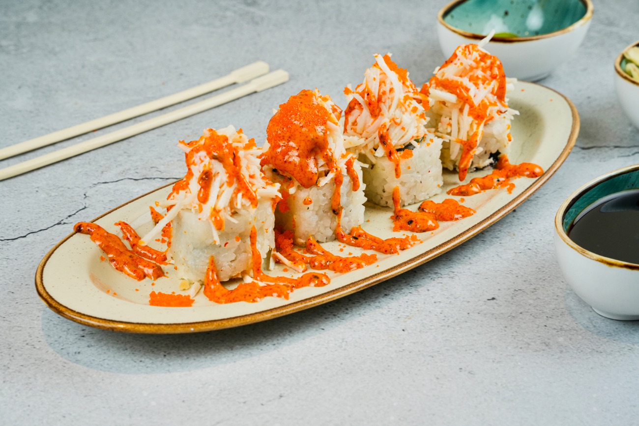Spicy Crab Uramaki - 