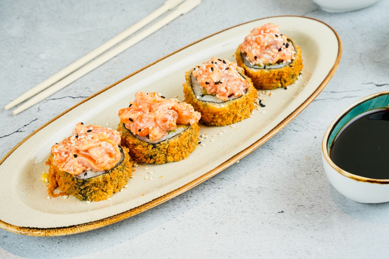 Fried Spicy Salmon Roll - 