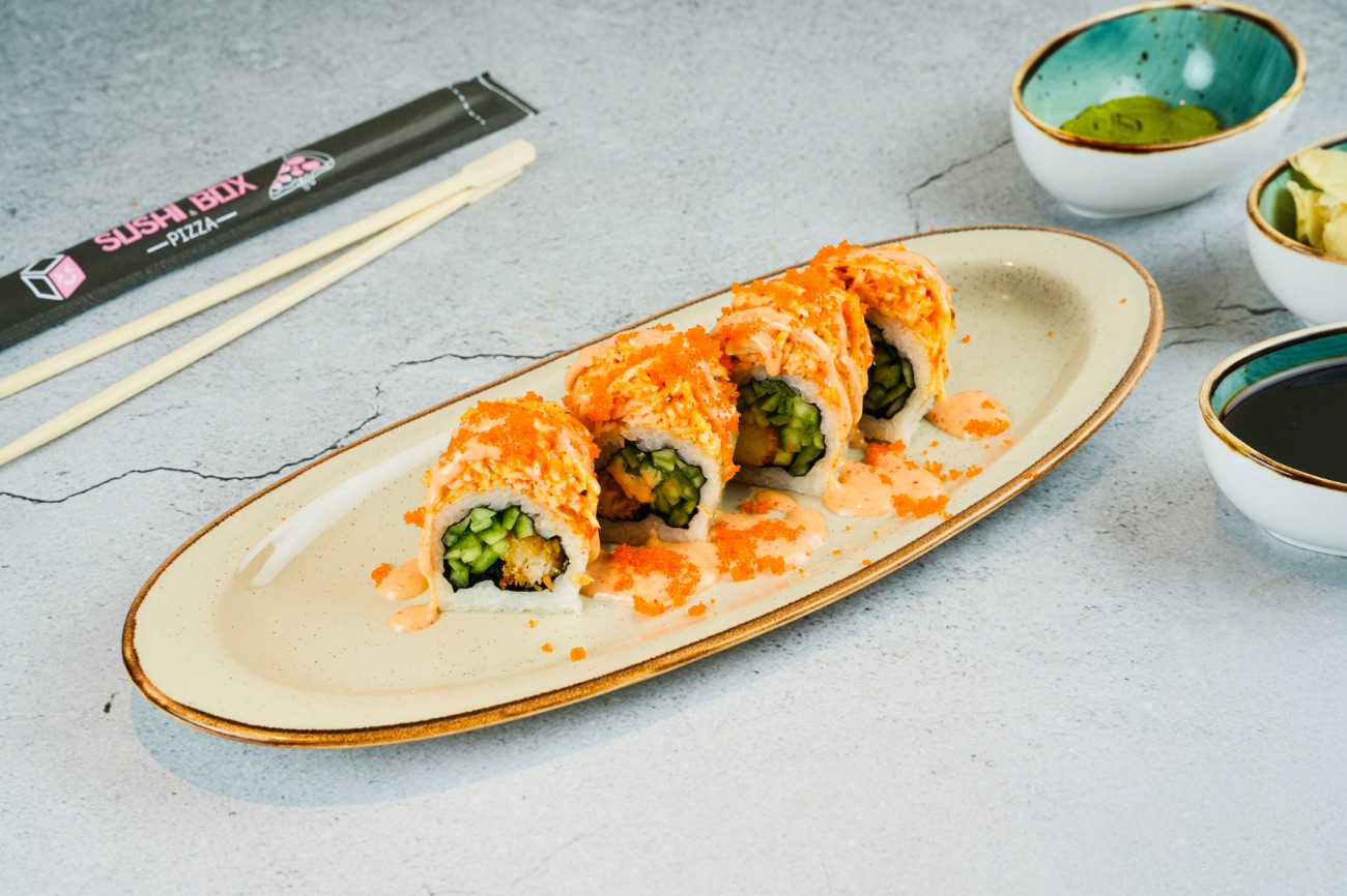 Crab on The top Uramaki - 