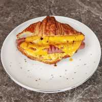 Frankfurther SOSIS Kruvasan