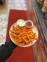 127 Süßkartoffel Pommes