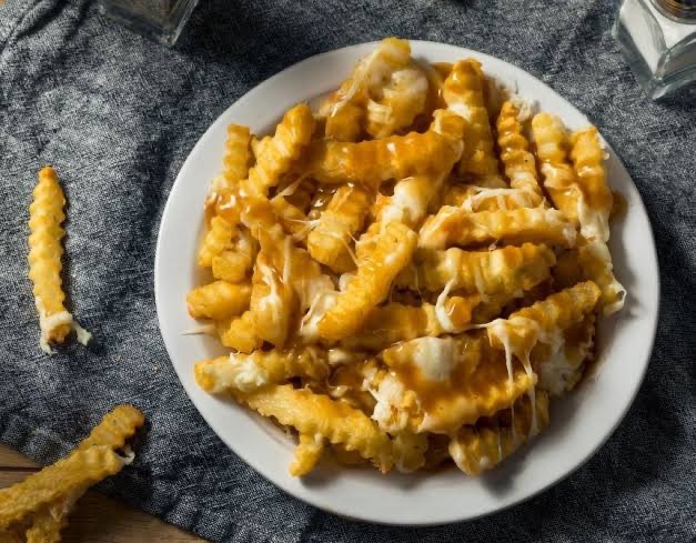 Gravy Soslu Patates