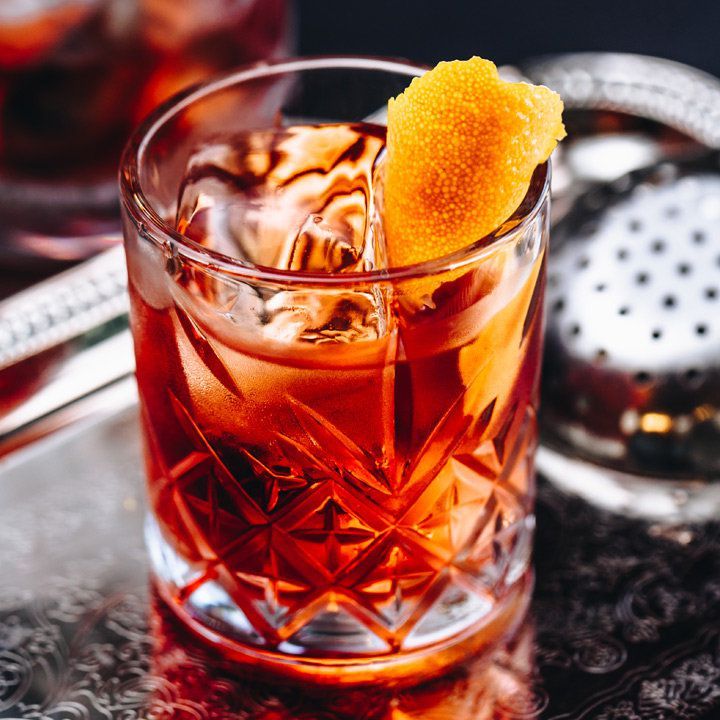Negroni - Cin, campari, tatlı vermut