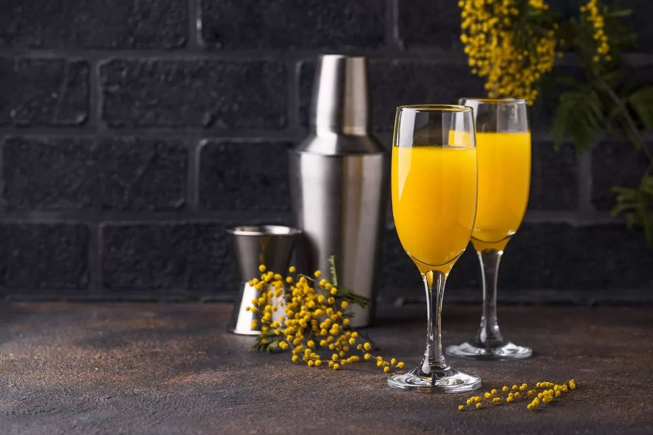 Mimosa - portakal suyu, şampanya