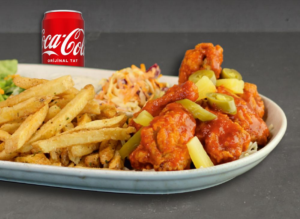 Sriracha inferno Chicken - Gerçek bir acı istiyorsanız tam size göre! Göz yaşartan acılı kanat sosumuz.