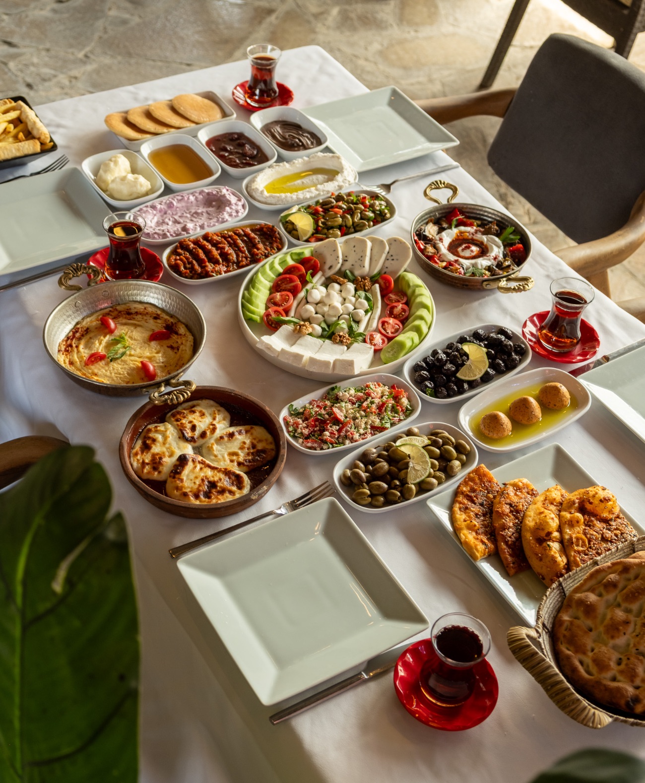 Serpme Kahvaltı - Kişi Başı
Çay kahve dahil