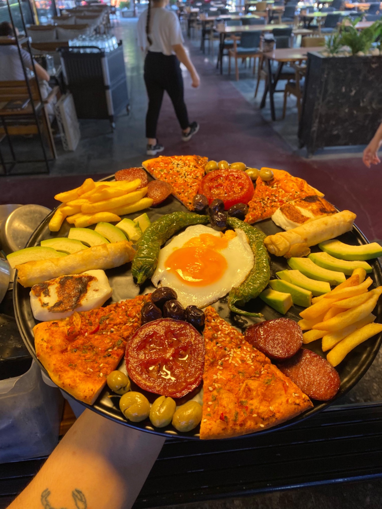 Sıcak kahvaltı tabağı - 