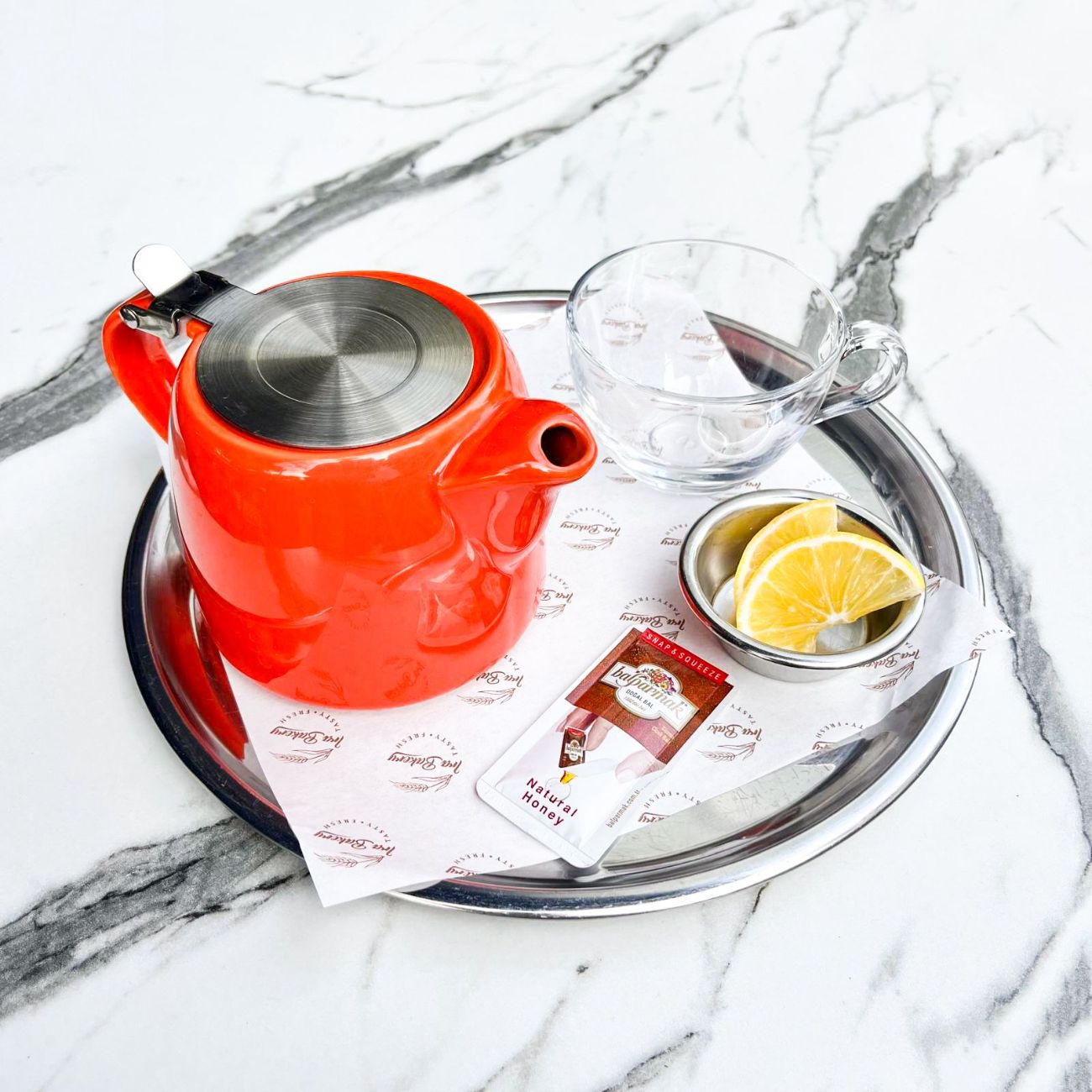 Caramel Chai - Siyah Çay, Zencefil, Anason, Karabiber, Karanfil, Tarçın, Rezene, Kakule, Doğal Aroma.