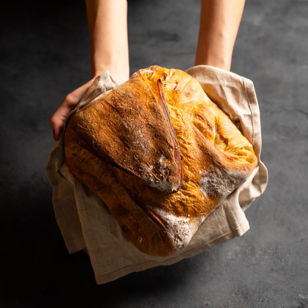 Ekşi Mayalı Balkan Ekmeği - Sarı Un, Beyaz Un. 
600gr.