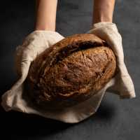 Kızılcıklı Ekşi Maya Ekmek