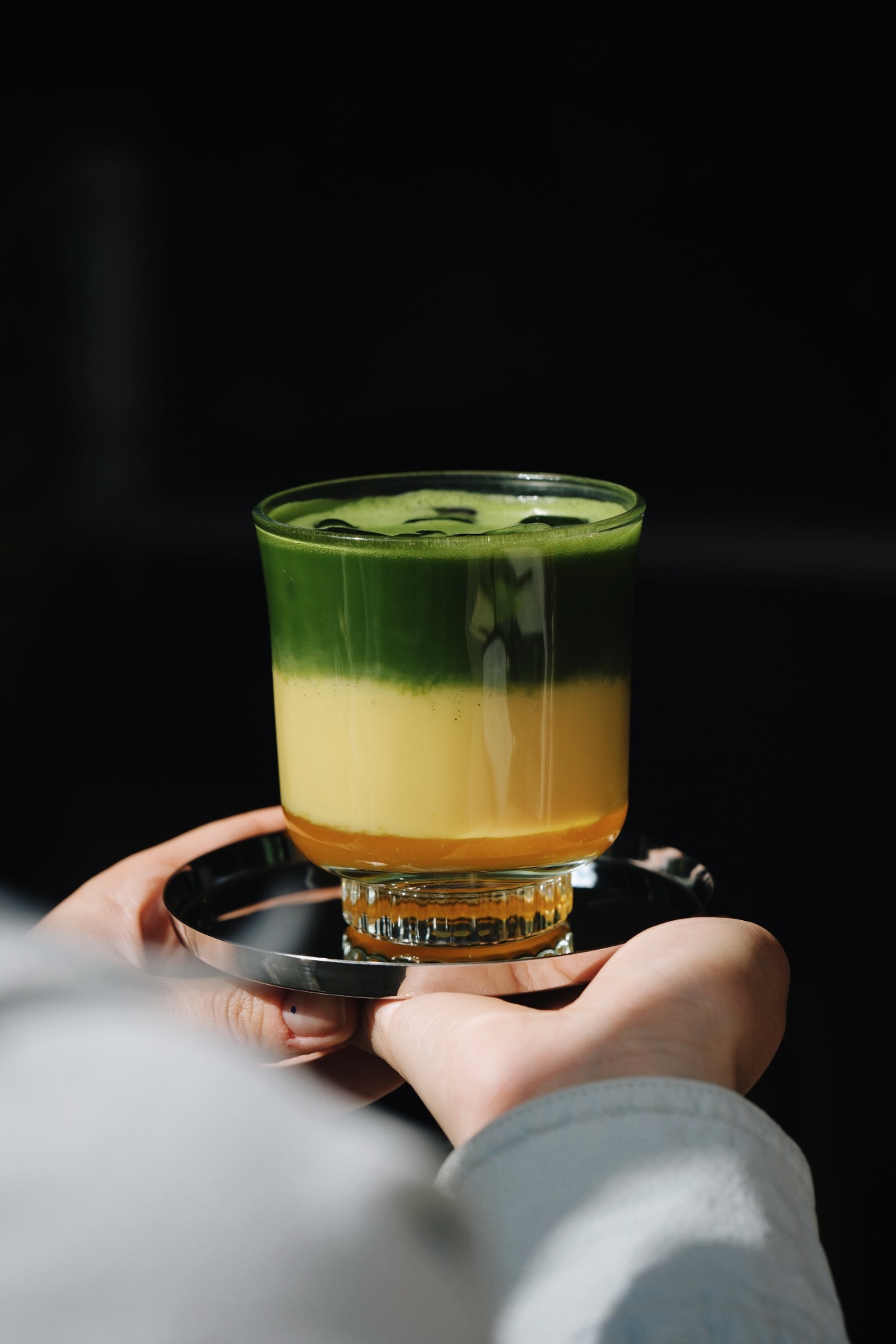 Mango Matcha - Mango püresi, mango sütü ve Japon matcha ile hazırlanır. Soğuk servis edilir.
