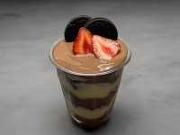 ÇİLEKLİ OREO CUP