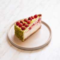 Fıstıklı Frambuazlı Cheesecake